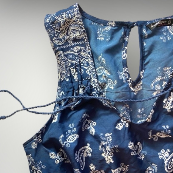 Indulge Blue Paisley Dress - Picture 12 of 16